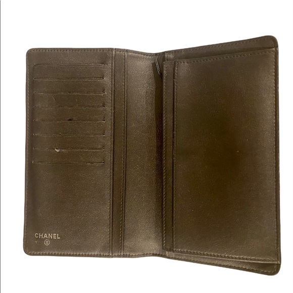 CHANEL Gray Caviar Leather Billfold Wallet- used condition - Picture 3 of 4